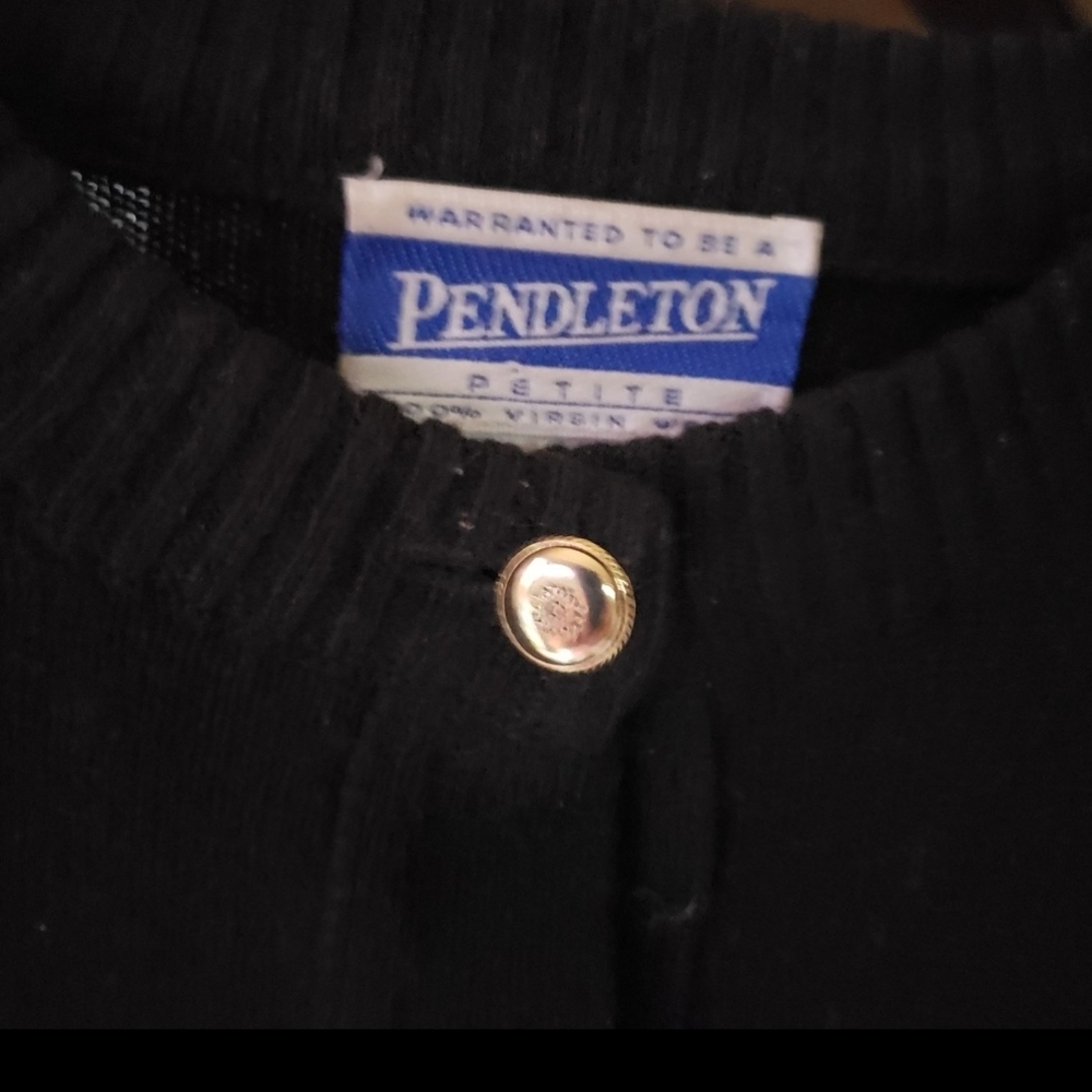 Pendleton Blk Lambswool Gold Button Cardigan. - image 3